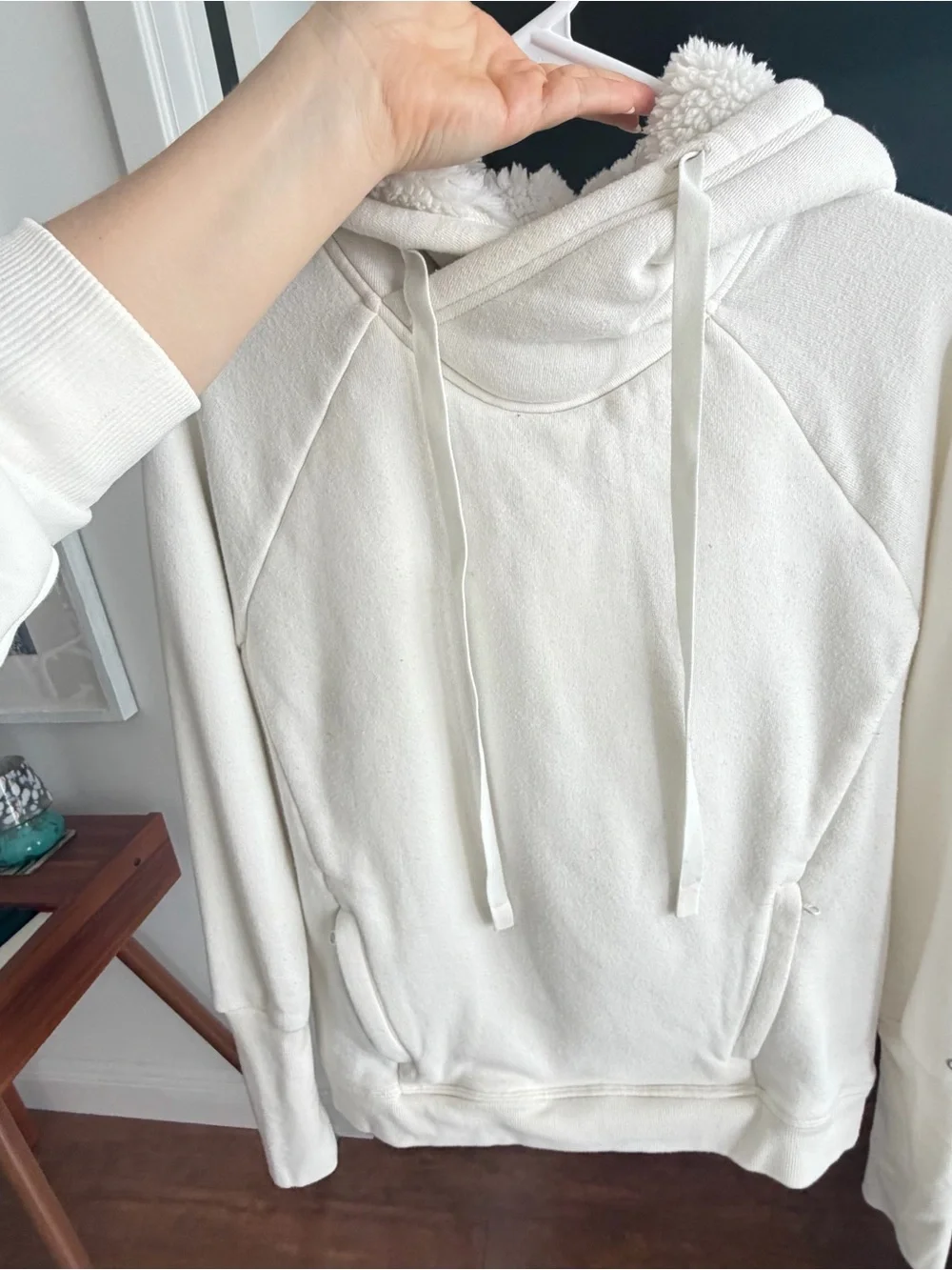ALO Yoga Cream Sherpa-Lined Hoodie Sweatshirt